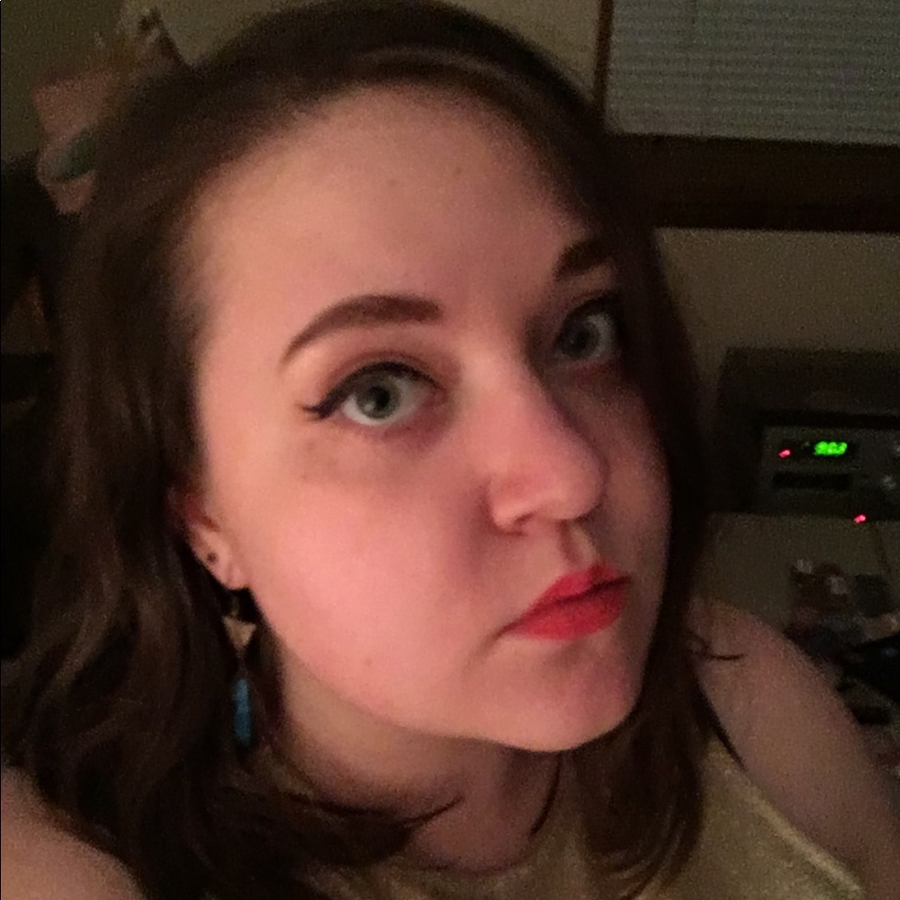 Meet your Posher, Megan